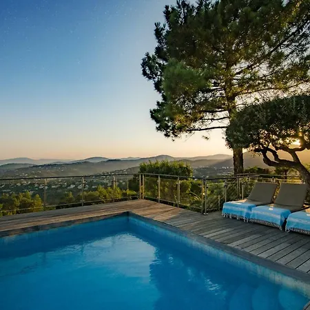 Villa Santa Rosa *